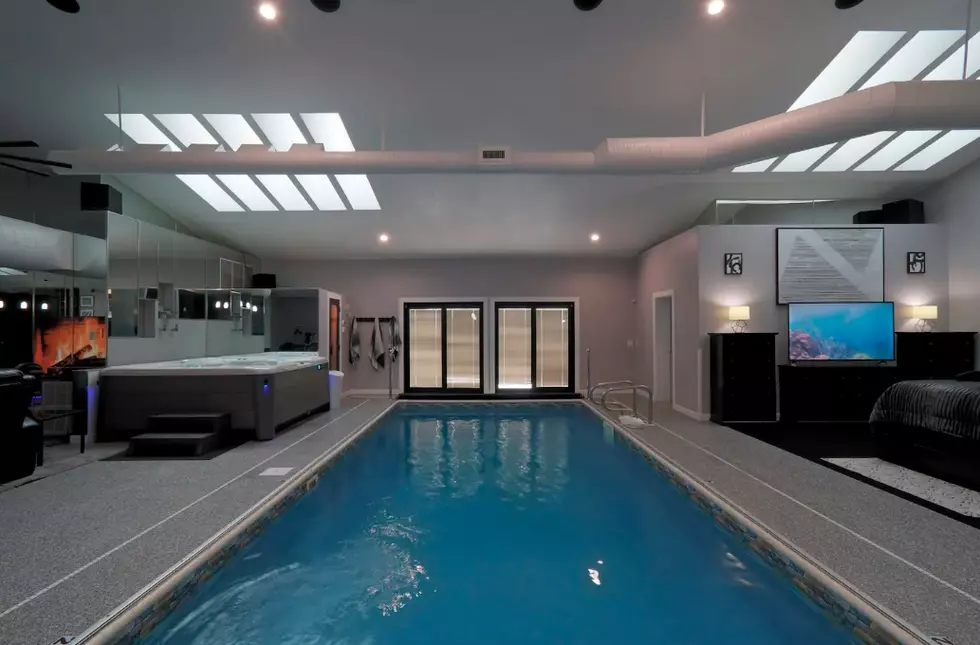 Amazing Eastern Iowa Airbnb Has a Pool in the Middle of the House